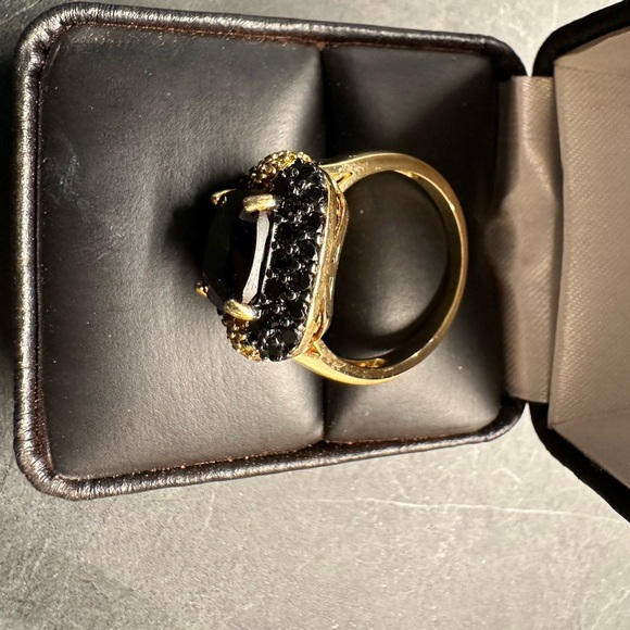 Black Spinel 18k Yellow Gold Over Silver Ring 5.69 CTW. Ring Size 9.5 - Picture 3 of 7